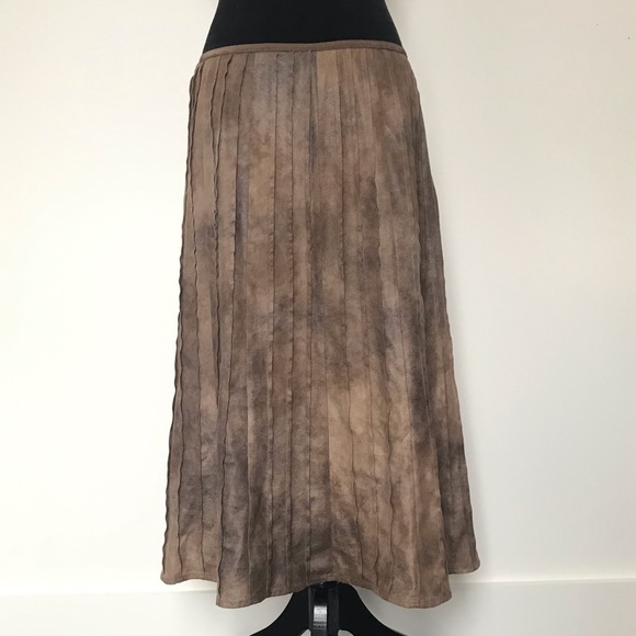 Nic+Zoe | Brown Sueded Pleated Skirt - Picture 5 of 8